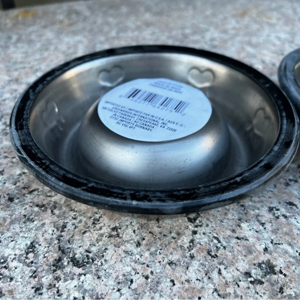 NWT Stainless Steel Set/2 Embossed Cat Bowls Non Skid Base 6 Oz